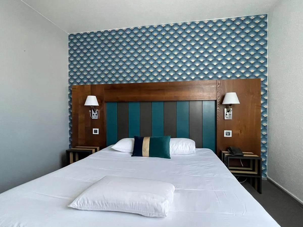 Hotel Le Neron - Logis 퐁타닐코르닐롱 3*,