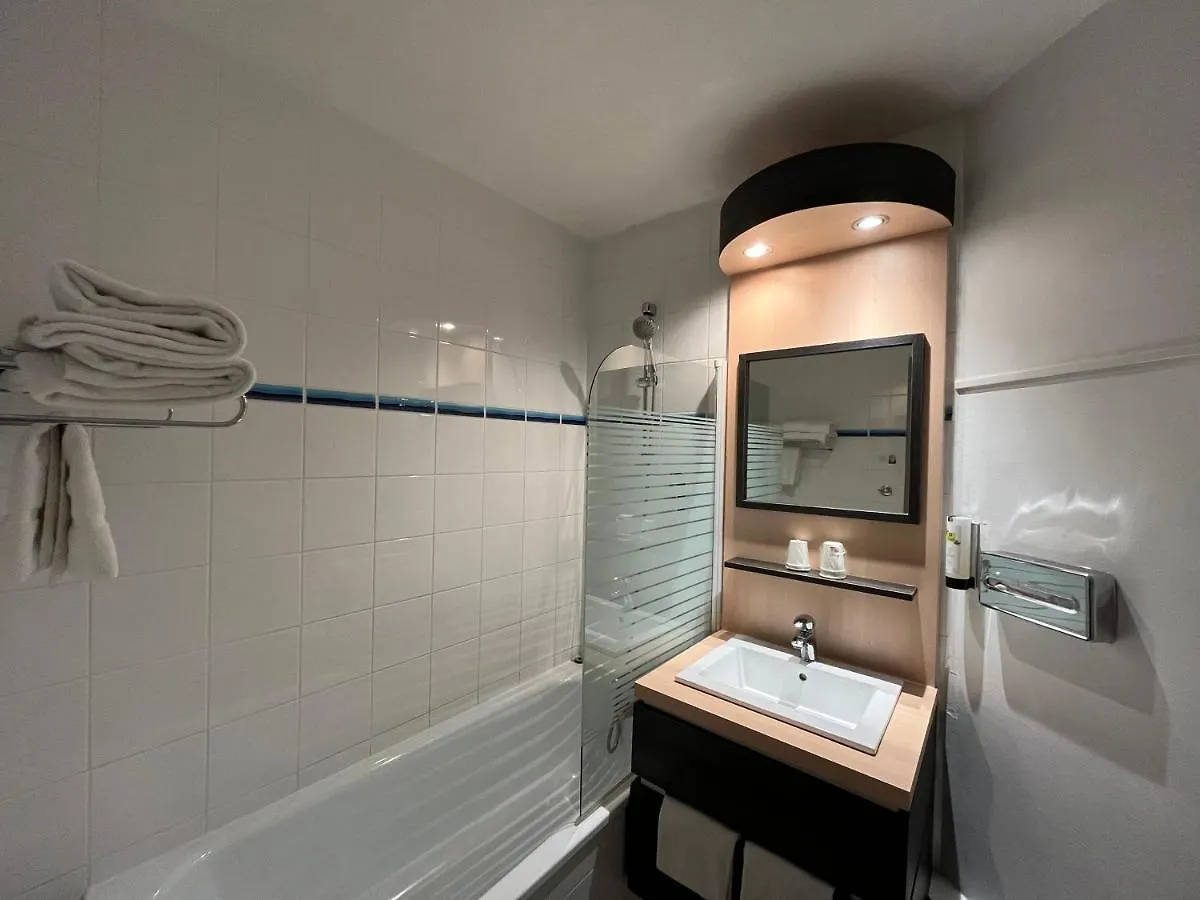 Hotel Le Neron - Logis 퐁타닐코르닐롱